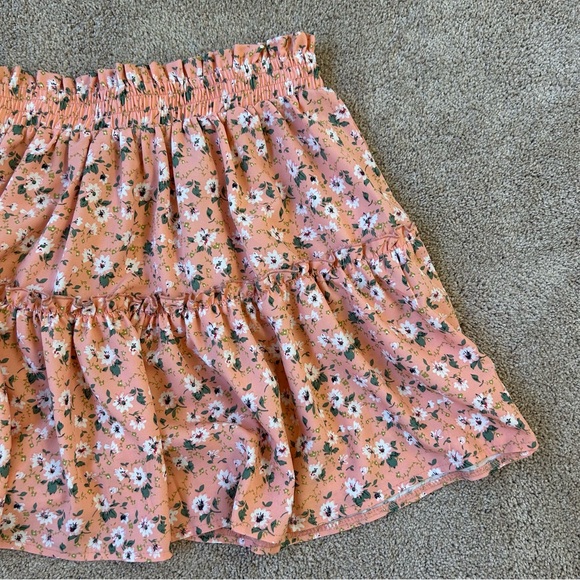 Floral Women's Skirt in Pink - Picture 3 of 5